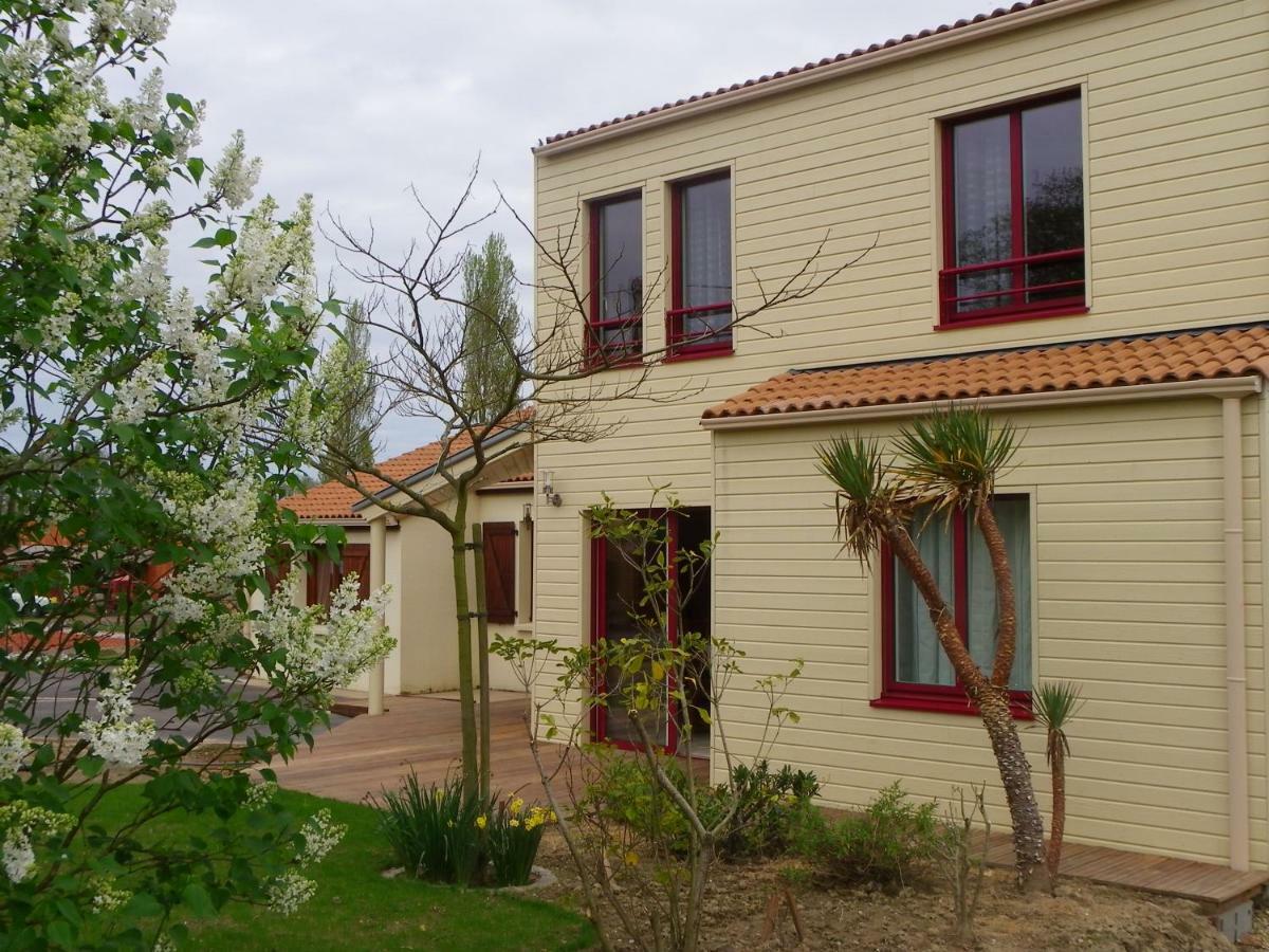 Le Logis De Saint-Martin Bed & Breakfast Haute-Goulaine Exterior photo